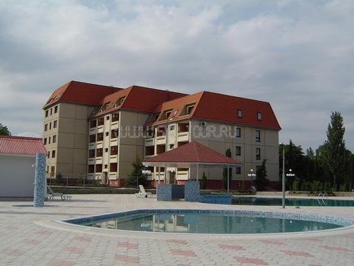 Бассейн