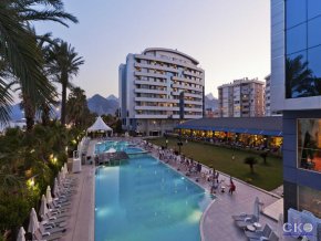 Porto Bello Hotel Resort and Spa