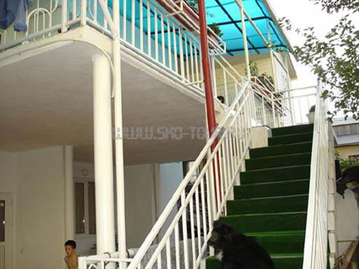 Лестница на 2-й этаж