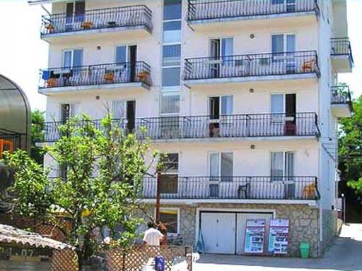 Эв Рошель частная гостиница