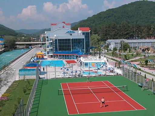 Теннисные корты