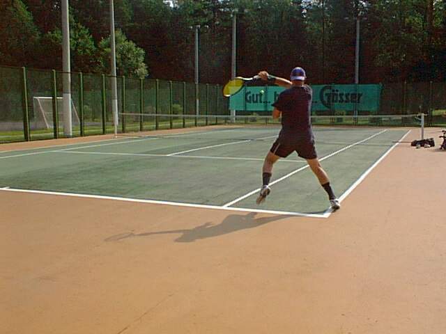 Теннисный корт