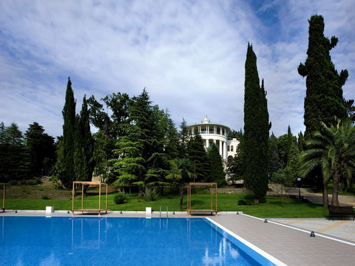 Открытый бассейн «Родина Гранд Отель»