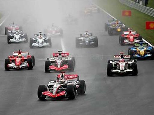 Гран-при Венгрии 2006, первый поворот