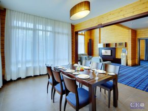 Отель LES Art Resort 4*