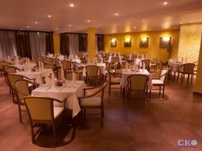 Солнечный СПА отель все включено Ресторан