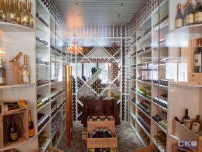 Солнечный СПА отель все включено Book Reader Bar