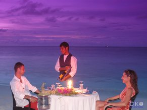 Отель Adaaran Club Rannalhi 4 *