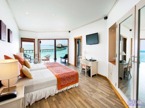 Отель Adaaran Club Rannalhi 4 *