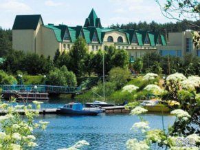 «Эммаус Клаб» отель