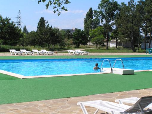 Бассейн (200 кв. м)