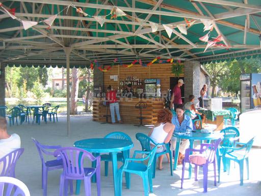 Кафе у бассейна до реконструкции 2006 г