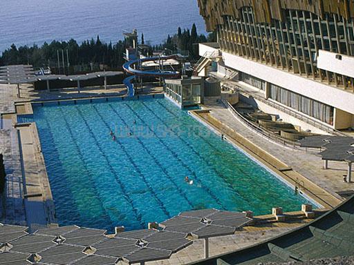 Спортивный бассейн с подогревом (50 кв. м)