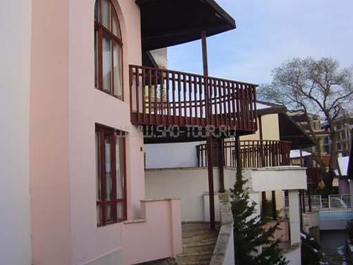 Отель Два Петуха 2*