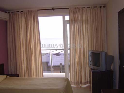 Номер Два Петуха 2*