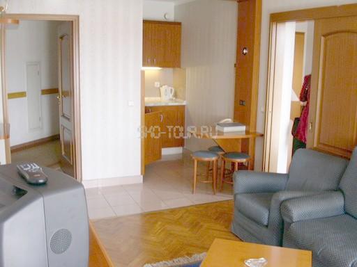 Пансионат Заря им. Хруничева