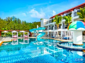 Novotel Phuket Karon Beach Resort And Spa 4*
