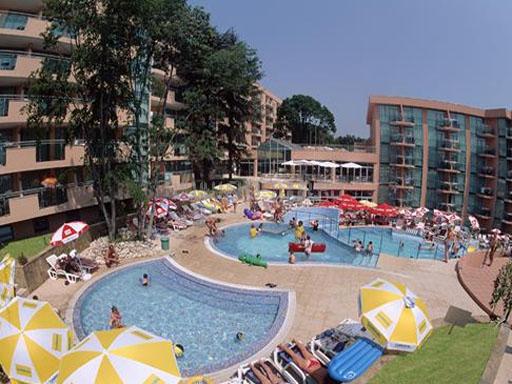 Территория отеля