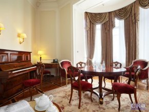 Отель Савой