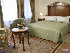 Отель Савой