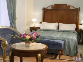 Отель Савой