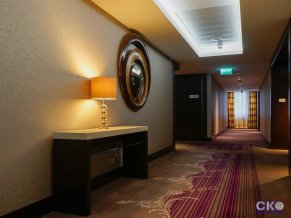 Отель Шератон Палас