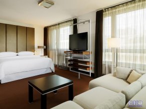 Отель Шератон Палас