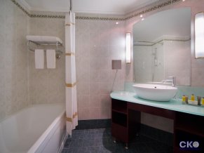 Отель Марриотт Гранд