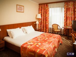 Гостиница Космос