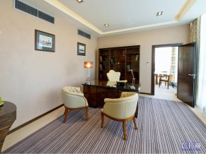 Отель Crowne Plaza Moscow World Trade Centre