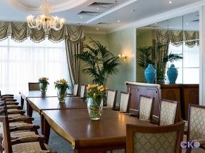 Отель Милан