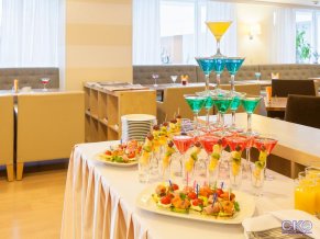 Отель SunFlower Парк