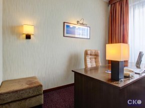 Отель Аэростар