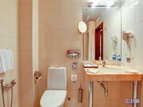 Отель Аэростар