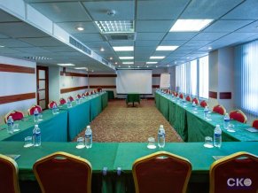 Отель Аэростар