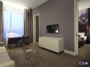 Отель DoubleTree by Hilton Moscow-Marina