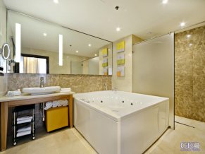 Гостиница Холидей Инн Москва Селигерская