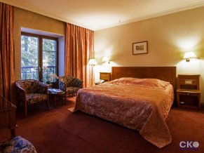 Гостиница Роял Зенит II