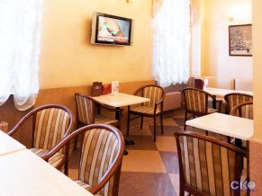 Гостиница Максима Заря