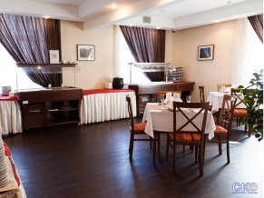 Гостиница Максима Заря