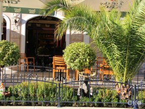 Леон бутик-отель