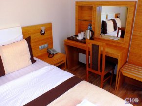 Леон бутик-отель