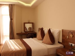 Леон бутик-отель