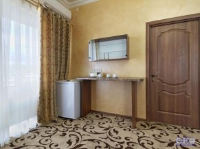 Жаклин отель