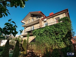 У Старого Абрикоса Гостевой Дом