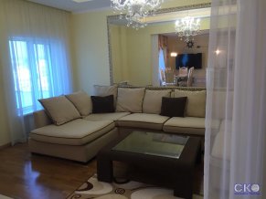 Парус на Адмирала Перелешина 1 Апартаменты