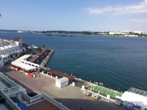 Парус на Адмирала Перелешина 1 Апартаменты