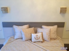 Парус на Адмирала Перелешина 1 Апартаменты