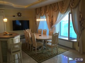 Парус на Адмирала Перелешина 1 Апартаменты