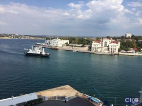 Парус на Адмирала Перелешина 1 Апартаменты